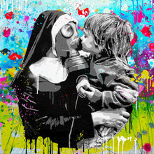 Nun With Kid | Helt Sort Galleri